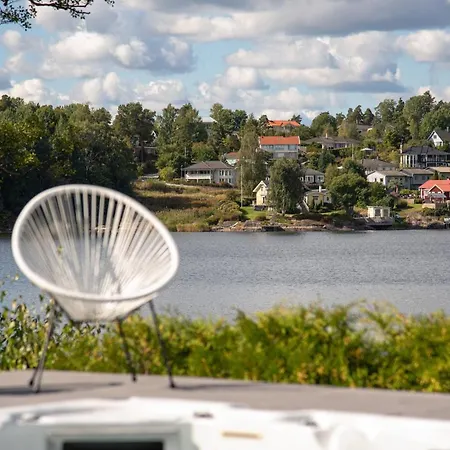 Exclusive Lakefront Mansion With Pools In Stockholm-3